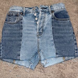 DUAL COLOR PAVSUN JEAN SHORT SHORTS